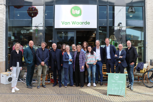 Van Waarde Schoolleiders Bestuurders 090425 1